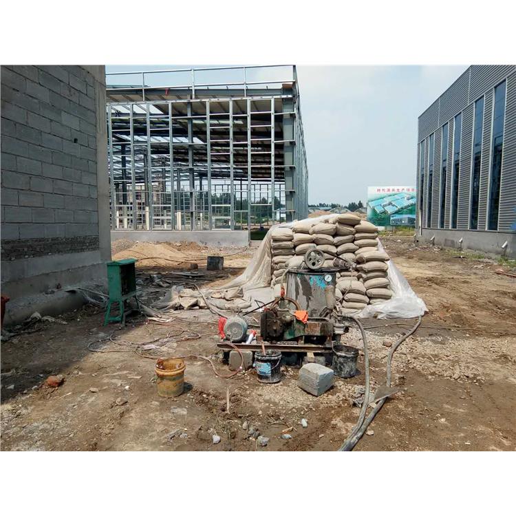 幸福路街道地基下沉注浆加固施工